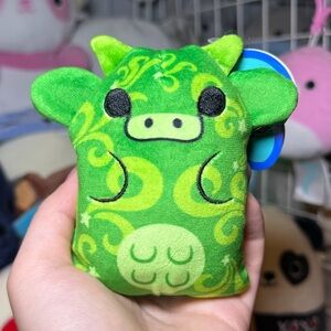 Cows vs Aliens CVA ‘Moo-Tian’ the Cow 4” Stuffed Bean Plush